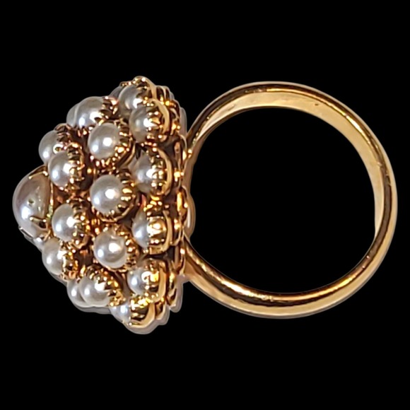 Vintage Judy Lee Faux Pearl Cluster Cocktail Ring Gold Tone Adjustable - Picture 5 of 5